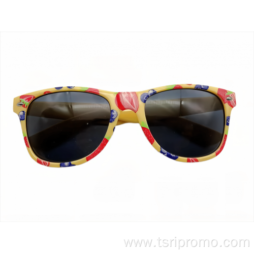 Sunglasses with printed frames